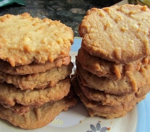 Eggless Peanut Butter Cookies