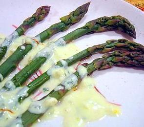 Asparagus with Saffron Mint Sauce