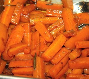 Garlic Rosemary Roasted Carrots