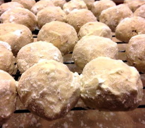Mom's Russian Tea Cakes