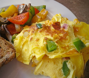 Baked Cheddar-Ham Omelet