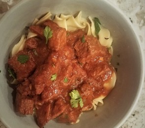 Wiener Rindsgulasch (Viennese Beef Goulash)