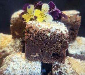 Molten Chocolate Chunk Brownies