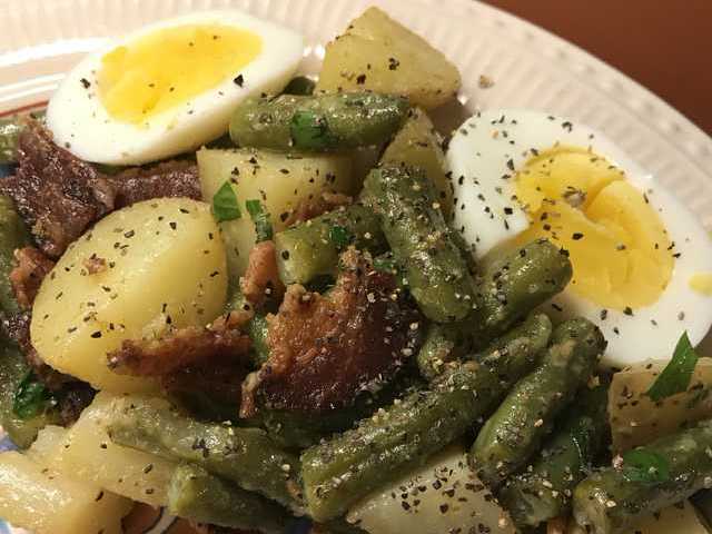 Potato Bacon Green Bean Salad Salade Liegeoise Recipe Recipezazz Com