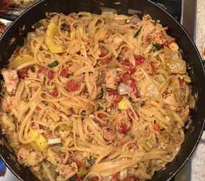 One Pot Cheesy Italian Pasta and Chicken