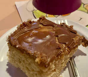 Peanut Butter & Chocolate Tandy Cake