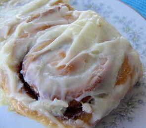 Cake Box Cinnamon Rolls